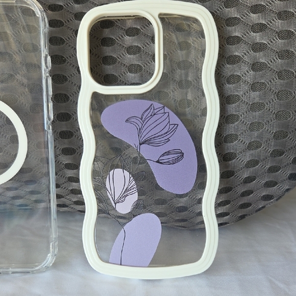 Stylish Clear and Purple Floral Phone Case Set - Picture 4 of 4